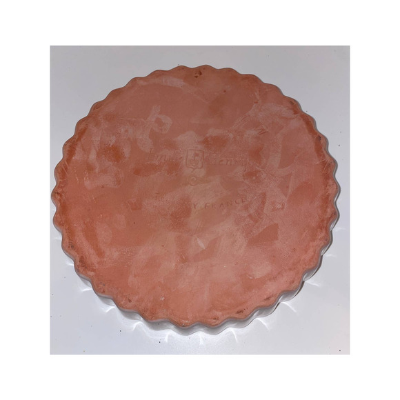 Emile Henry 9" Pastry/Quiche/Dessert dish-Light Pink/white - Picture 5 of 5